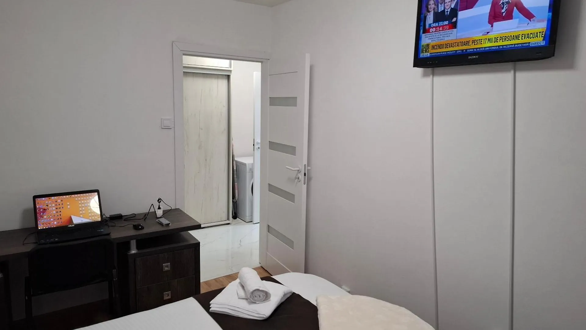 Apartament Piata Victoriei, 3 Camere Bucharest Apartment