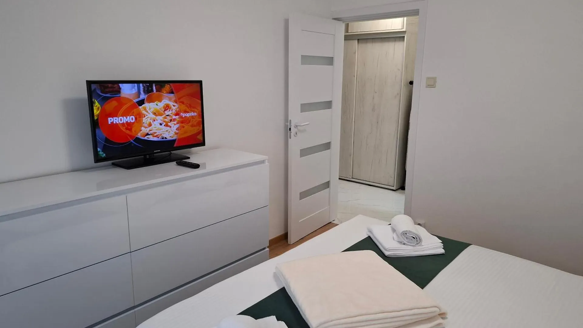 Apartament Piata Victoriei, 3 Camere Bucharest Apartment